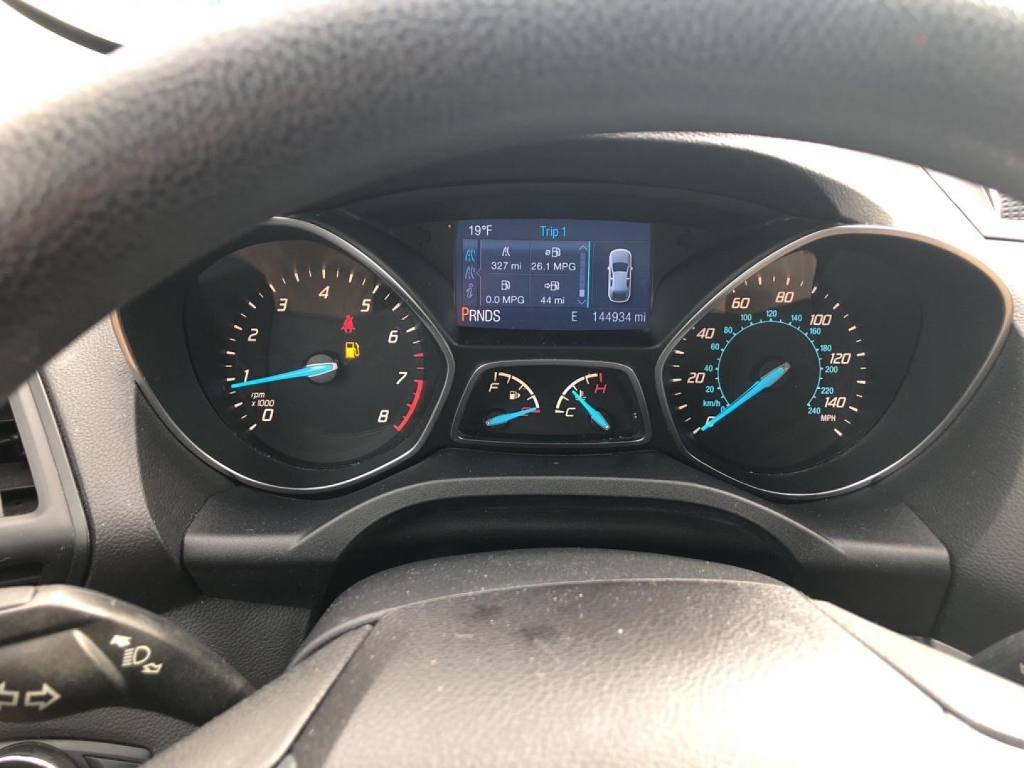 2014 BLACK FORD ESCAPE SE (1FMCU0GX0EU) with an 1.6L engine, Automatic transmission, located at 850 South Mill Street, Pryor, 74361, (918) 825-3030, 36.293549, -95.324440- Photo#0