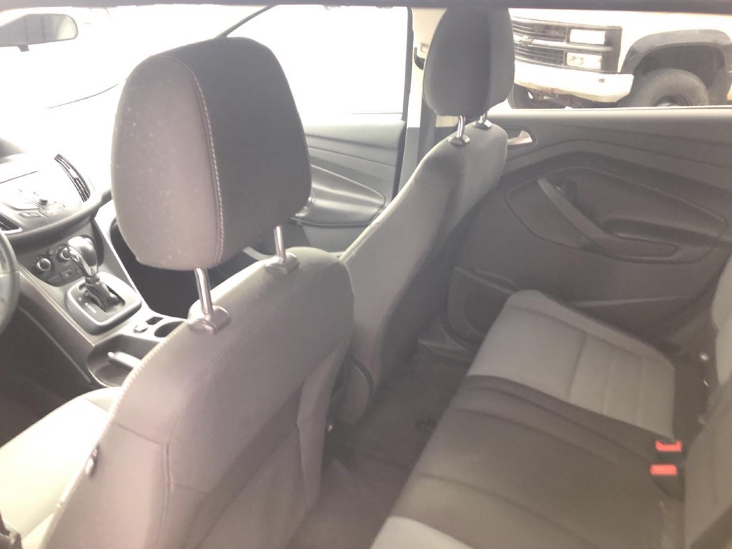 2014 BLACK FORD ESCAPE SE (1FMCU0GX0EU) with an 1.6L engine, Automatic transmission, located at 850 South Mill Street, Pryor, 74361, (918) 825-3030, 36.293549, -95.324440- Photo#9