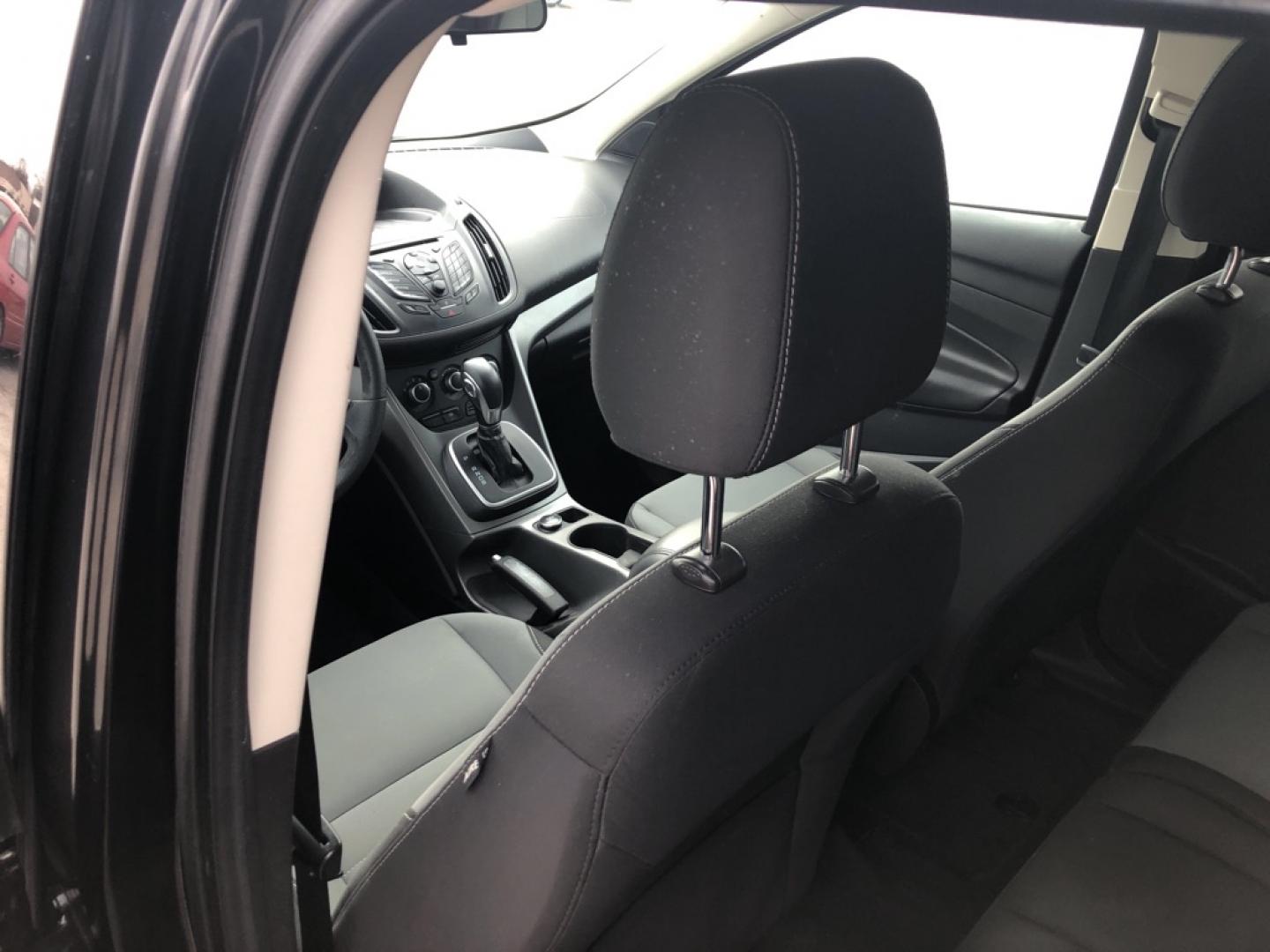 2014 BLACK FORD ESCAPE SE (1FMCU0GX0EU) with an 1.6L engine, Automatic transmission, located at 850 South Mill Street, Pryor, 74361, (918) 825-3030, 36.293549, -95.324440- Photo#12