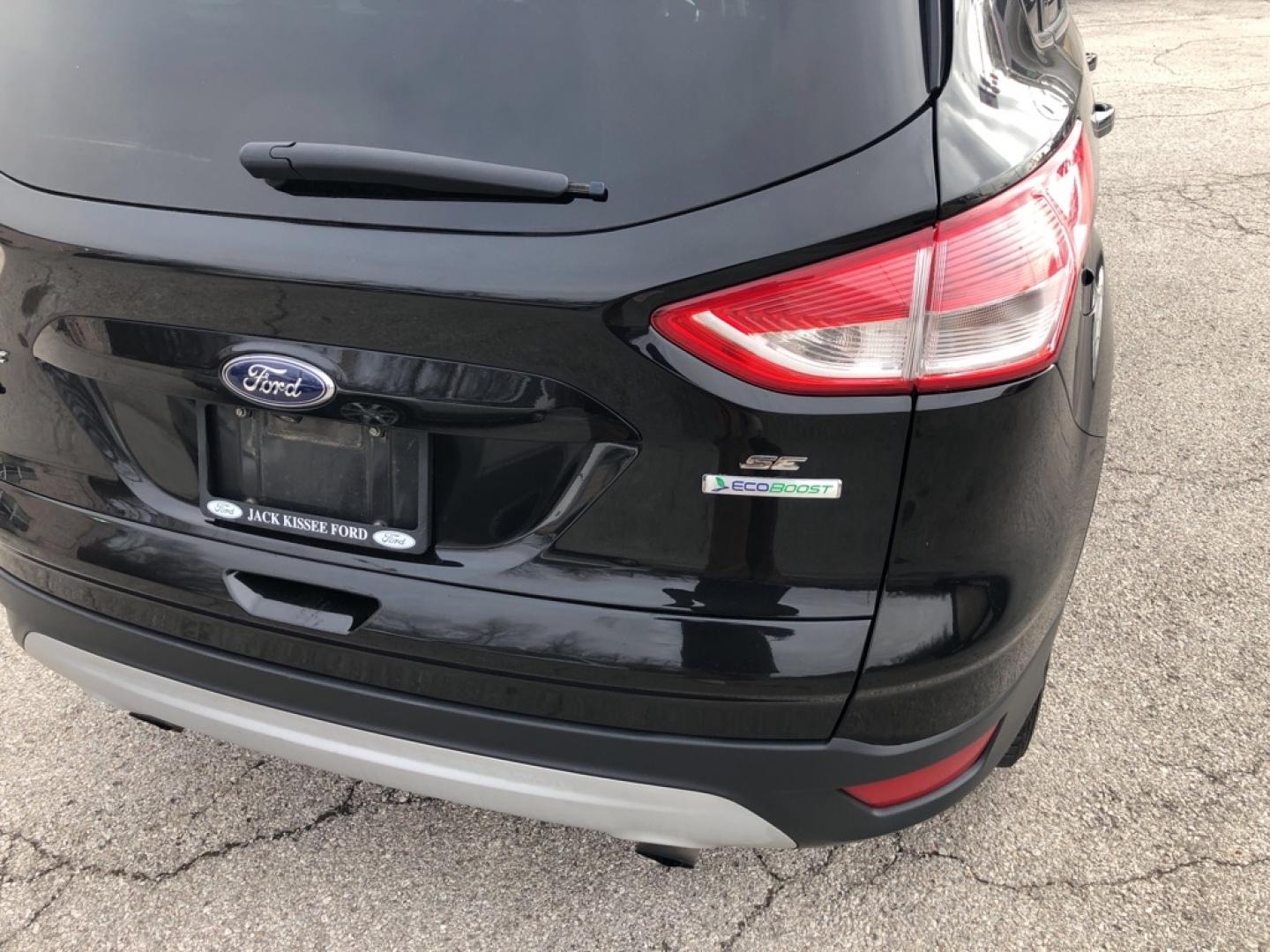 2014 BLACK FORD ESCAPE SE (1FMCU0GX0EU) with an 1.6L engine, Automatic transmission, located at 850 South Mill Street, Pryor, 74361, (918) 825-3030, 36.293549, -95.324440- Photo#15