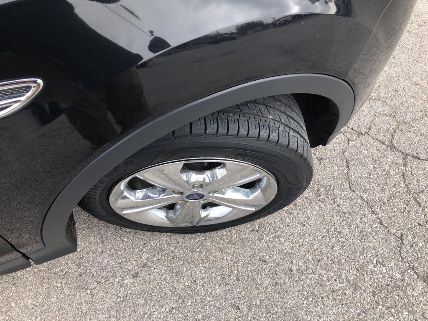 2014 BLACK FORD ESCAPE SE (1FMCU0GX0EU) with an 1.6L engine, Automatic transmission, located at 850 South Mill Street, Pryor, 74361, (918) 825-3030, 36.293549, -95.324440- Photo#26