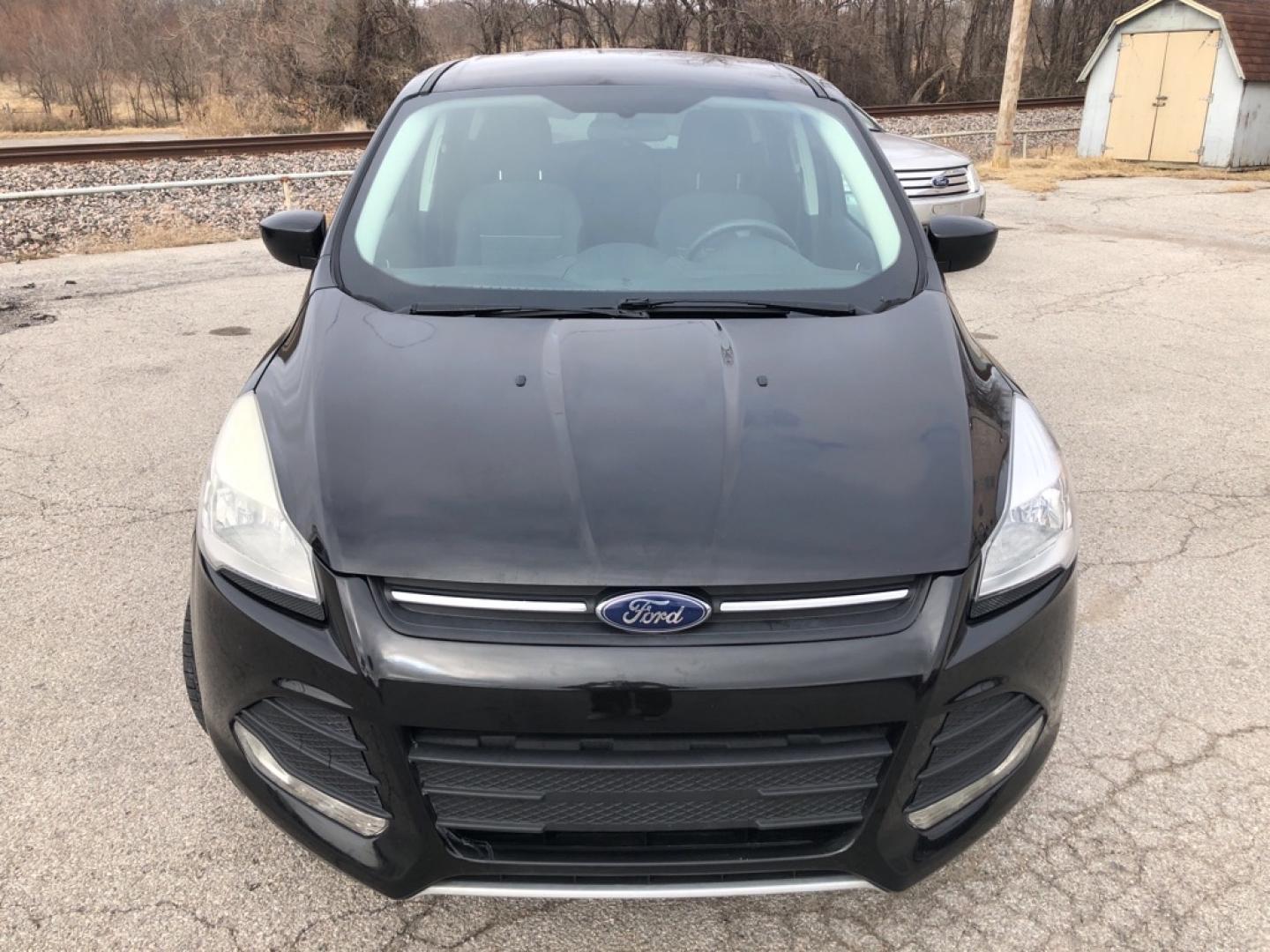 2014 BLACK FORD ESCAPE SE (1FMCU0GX0EU) with an 1.6L engine, Automatic transmission, located at 850 South Mill Street, Pryor, 74361, (918) 825-3030, 36.293549, -95.324440- Photo#27