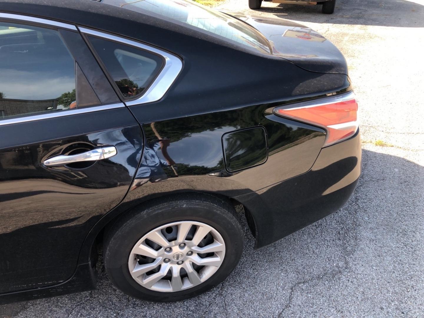 2015 BLUE NISSAN ALTIMA 2.5 (1N4AL3APXFN) with an 2.5L engine, Continuously Variable transmission, located at 850 South Mill Street, Pryor, 74361, (918) 825-3030, 36.293549, -95.324440- Photo#1