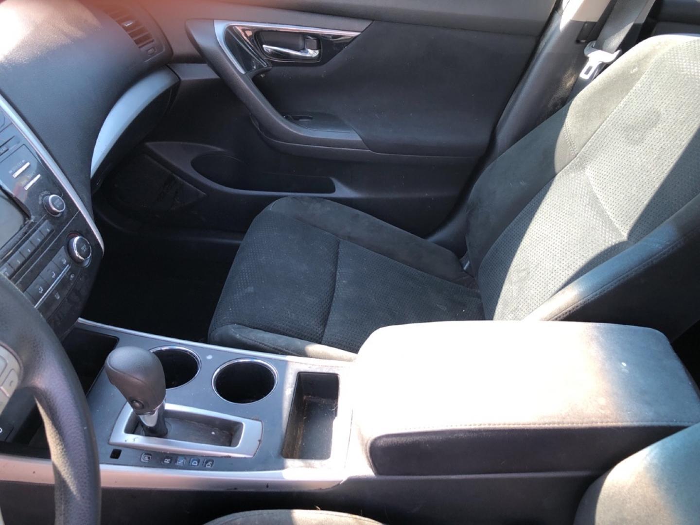 2015 BLUE NISSAN ALTIMA 2.5 (1N4AL3APXFN) with an 2.5L engine, Continuously Variable transmission, located at 850 South Mill Street, Pryor, 74361, (918) 825-3030, 36.293549, -95.324440- Photo#18