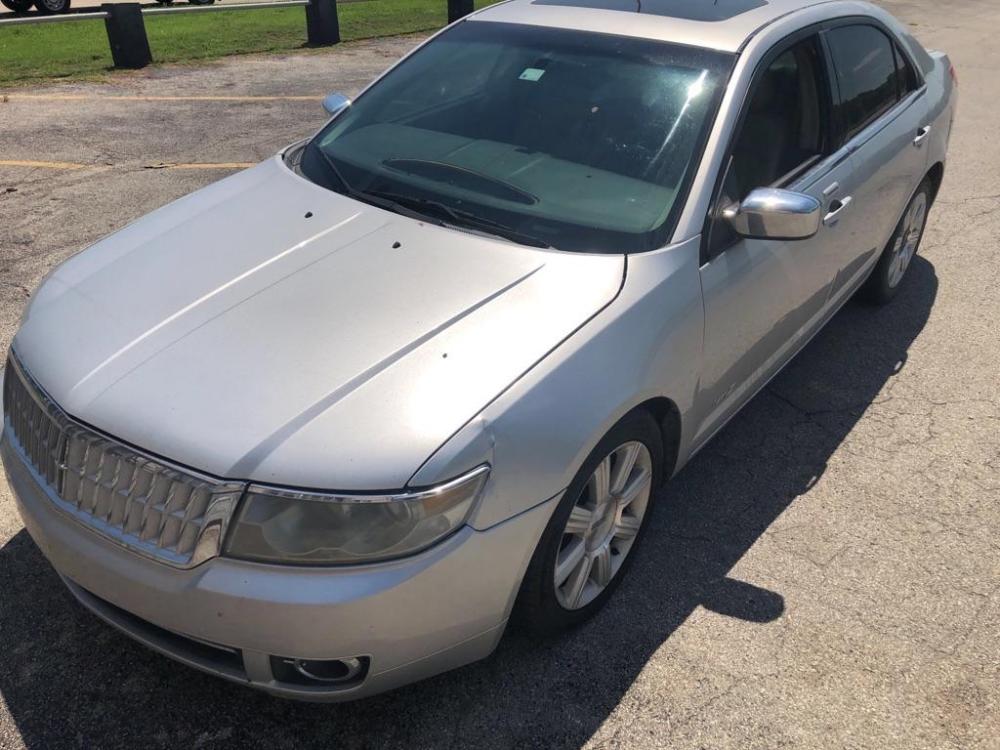 2009 SILVER LINCOLN MKZ (3LNHM26T79R) with an 3.5L engine, Automatic transmission, located at 850 South Mill Street, Pryor, 74361, (918) 825-3030, 36.293549, -95.324440 - Photo #0