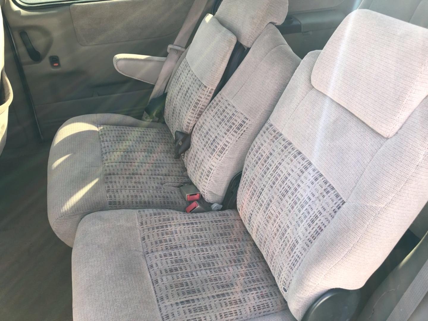 2001 WHITE CHEVROLET VENTURE (1GNDX03E11D) with an 3.4L engine, Automatic transmission, located at 850 South Mill Street, Pryor, 74361, (918) 825-3030, 36.293549, -95.324440- Photo#6