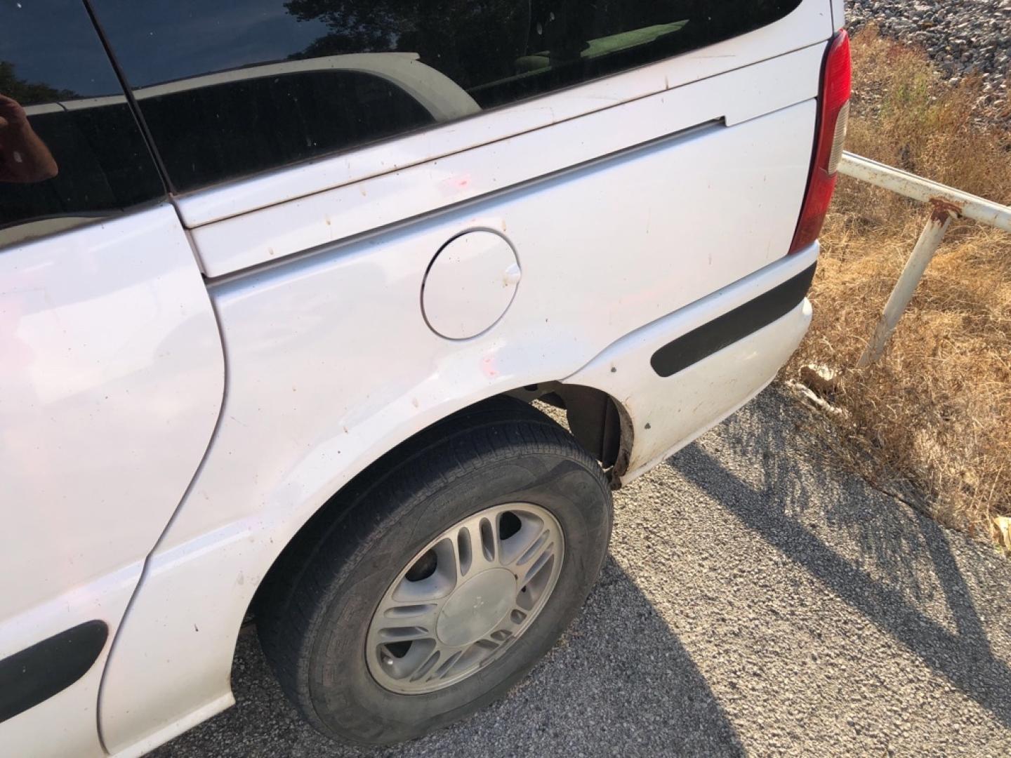 2001 WHITE CHEVROLET VENTURE (1GNDX03E11D) with an 3.4L engine, Automatic transmission, located at 850 South Mill Street, Pryor, 74361, (918) 825-3030, 36.293549, -95.324440- Photo#10