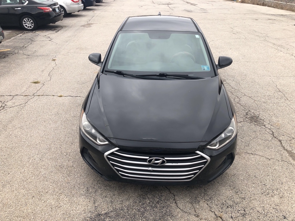 photo of 2017 HYUNDAI ELANTRA 4DR