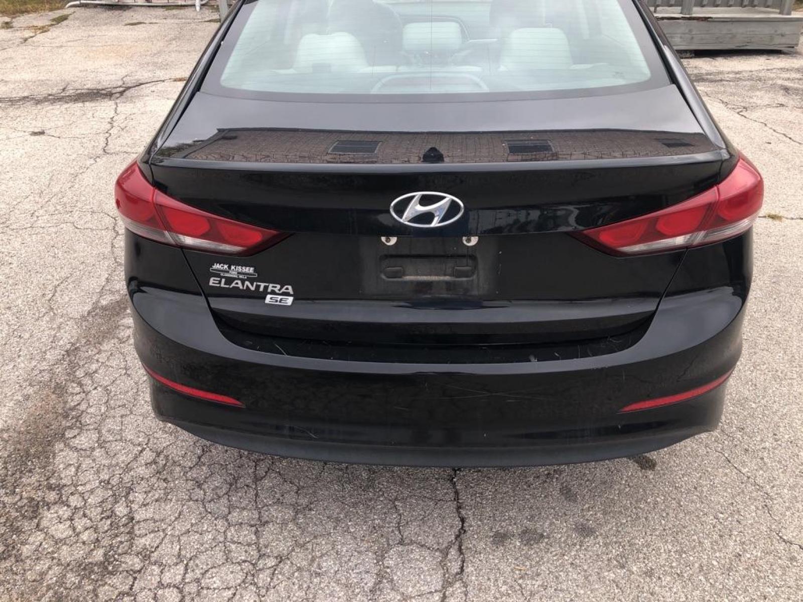 2017 BLACK HYUNDAI ELANTRA SE (5NPD74LF3HH) with an 2.0L engine, Automatic transmission, located at 850 South Mill Street, Pryor, 74361, (918) 825-3030, 36.293549, -95.324440 - Photo #9