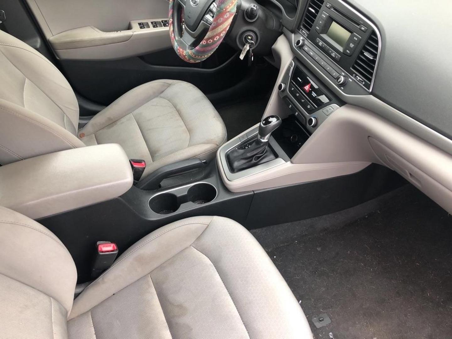 2017 BLACK HYUNDAI ELANTRA SE (5NPD74LF3HH) with an 2.0L engine, Automatic transmission, located at 850 South Mill Street, Pryor, 74361, (918) 825-3030, 36.293549, -95.324440 - Photo#19